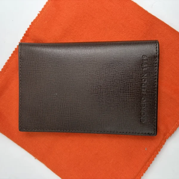 BROWN PASSPORT HOLDER