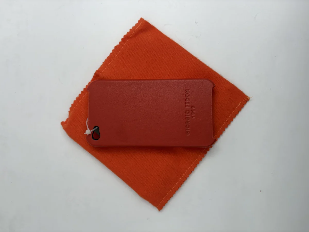 IPHONE 4 ORANGE PHONE COVER, photo 3